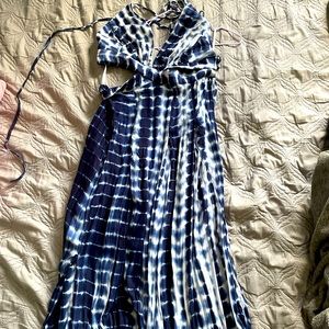 new dress never worn no tag